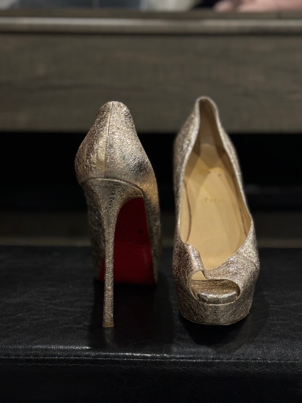 🪩✨ Christian Louboutin Metallic Rose Gold Peep-Toe Platform Pump with Red Sole - Picture 2 of 13